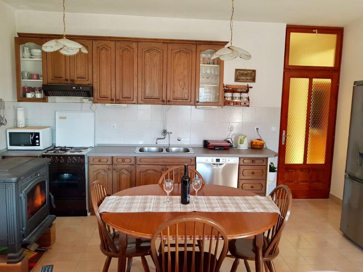 Apartmani Luka Zrnovo Exteriér fotografie